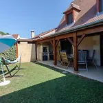 Maison Liz Hébergement de vacances *